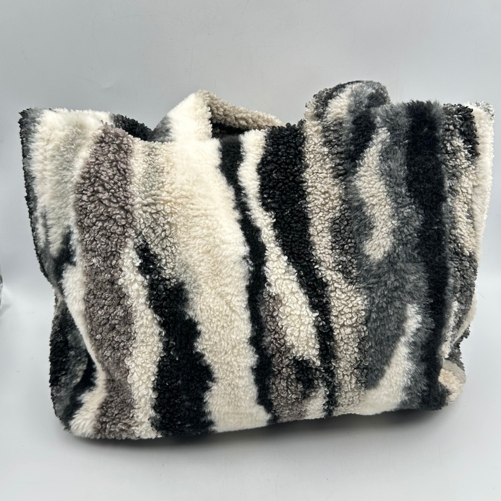 Wild Fable Black Grey White Striped Faux Fur Sherpa Tote Bag Zebra Fuzzy Boho